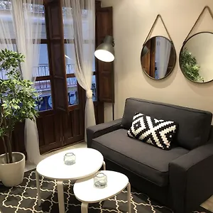 Ibericabeds Plaza Nueva Appartement